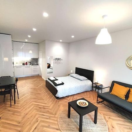 Heart Of The City Suites - A Вила-Нова-ди-Гая Экстерьер фото