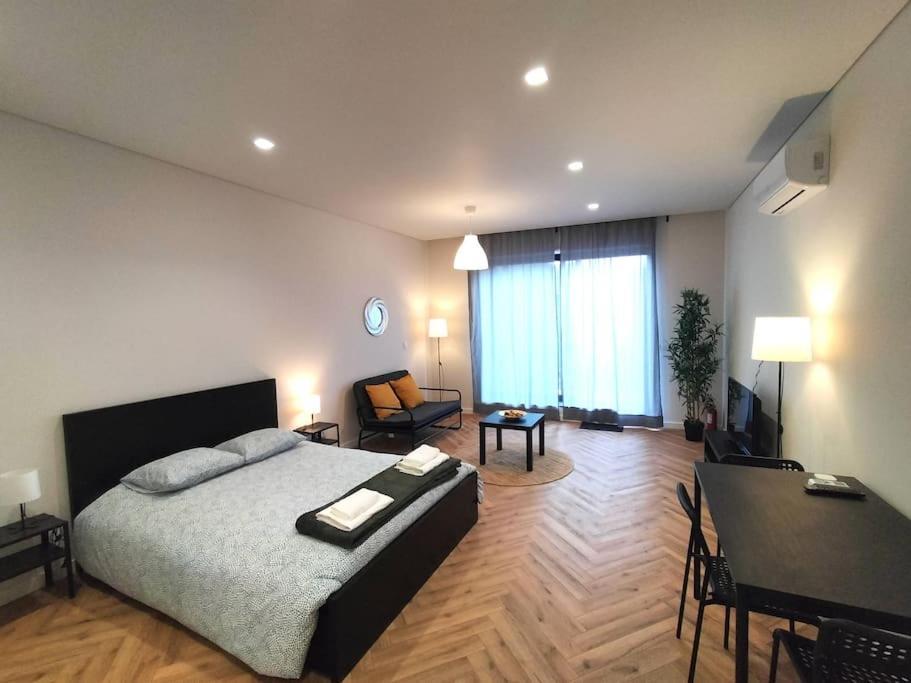 Heart Of The City Suites - A Вила-Нова-ди-Гая Экстерьер фото