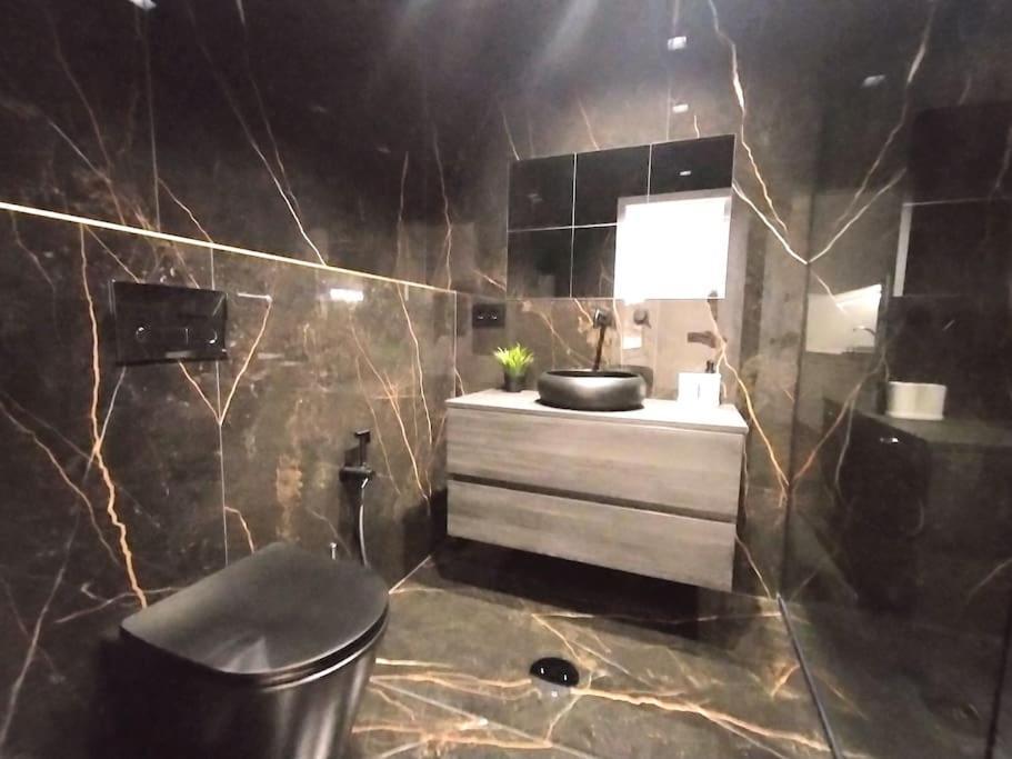 Heart Of The City Suites - A Вила-Нова-ди-Гая Экстерьер фото